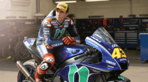 motogp coureur reflexion garage