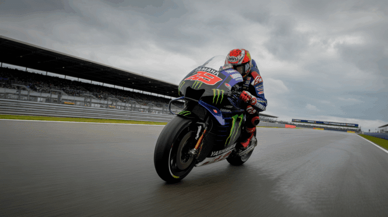 motogp yamaha silverstone course